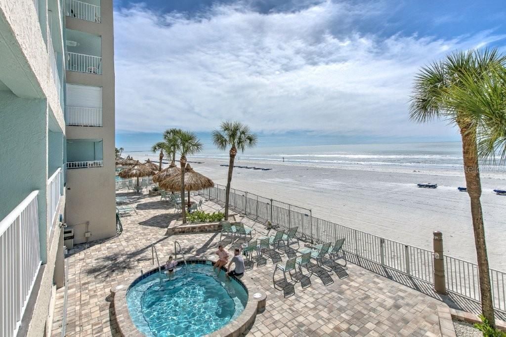 17200 Gulf Boulevard, Unit 401, North Redington Beach, FL 33708 Photo