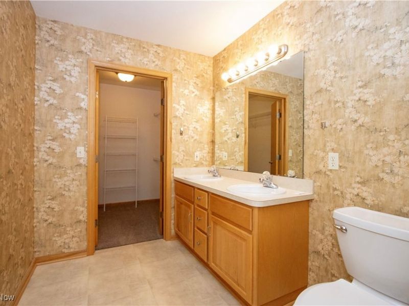2457 Barrington Way, Unit 327, Wooster, OH 44691 Photo 13