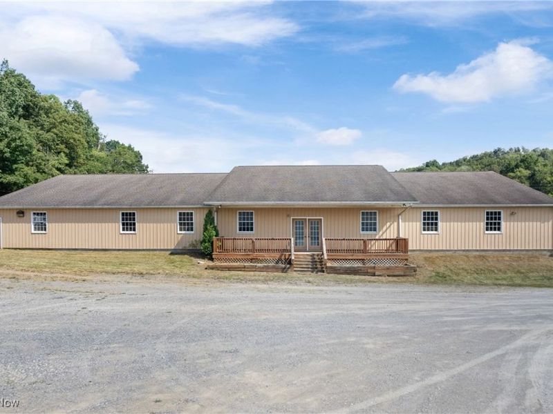 9569 State Route 39 NE, Sherrodsville, OH 44675 Photo 2