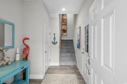 600 9th Ave. S photo 4