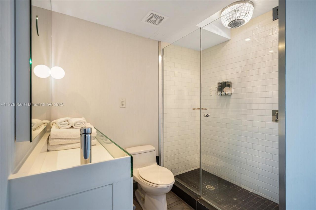 Please Call For Address, Unit 721, Miami Beach, FL 33139 Photo