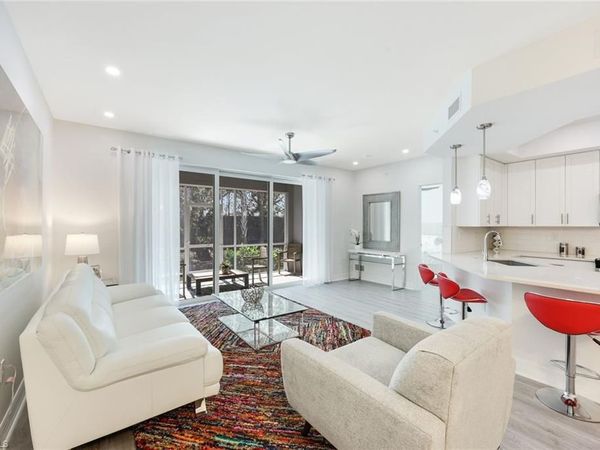 268 Indies DR E, Unit 101, NAPLES, FL 34114