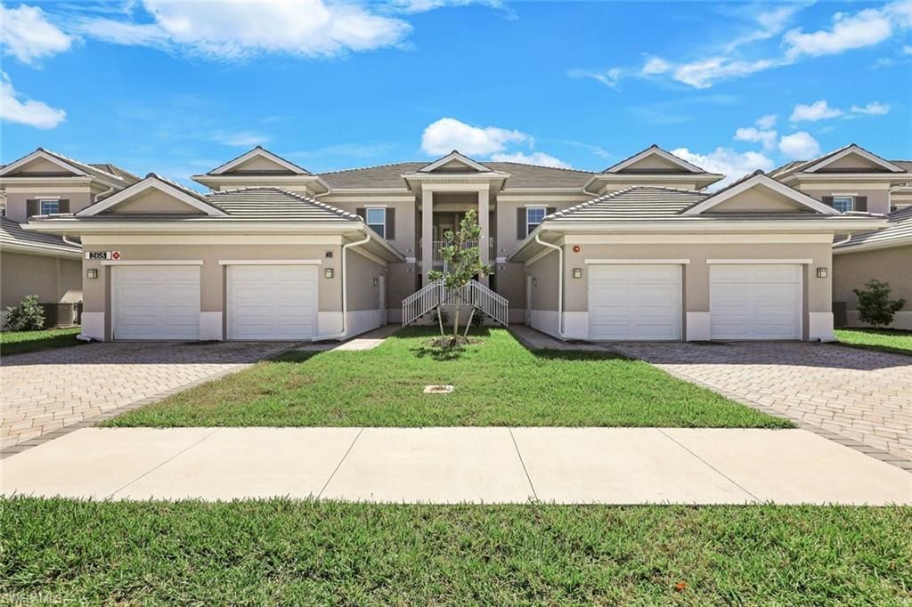 268 Indies Dr E, Unit 101, Naples, FL 34114 Photo