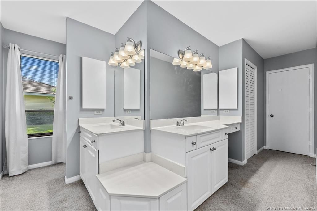 2108 NW Greenbriar Lane, Palm City, FL 34990 Photo