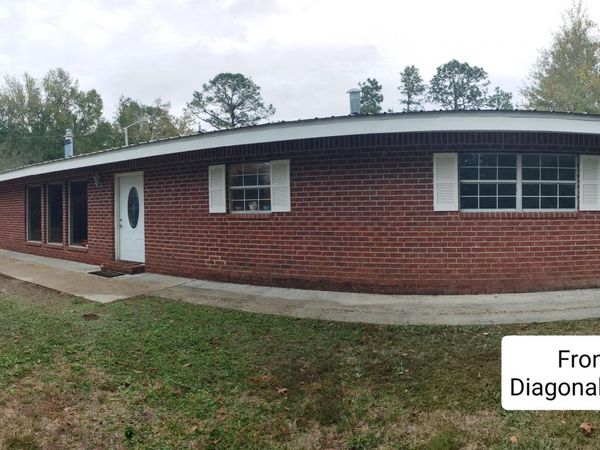 6 Davis Bayou Road, Ocean Springs, MS 39564