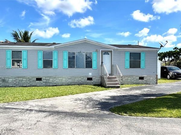 220 NE 12th Ave, Unit 114, Homestead, FL 33030