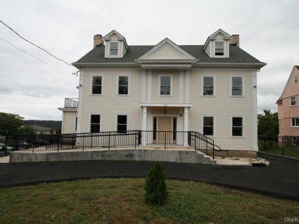 385 Palisade Avenue, Unit 3, Yonkers, NY 10703