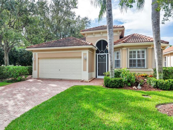 248 Palm Circle, Atlantis, FL 33462