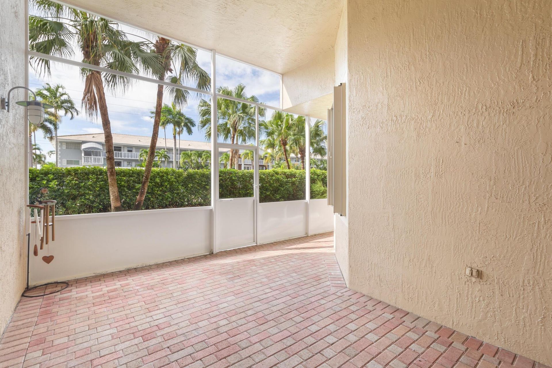 248 Palm Circle, Atlantis, FL 33462 Photo