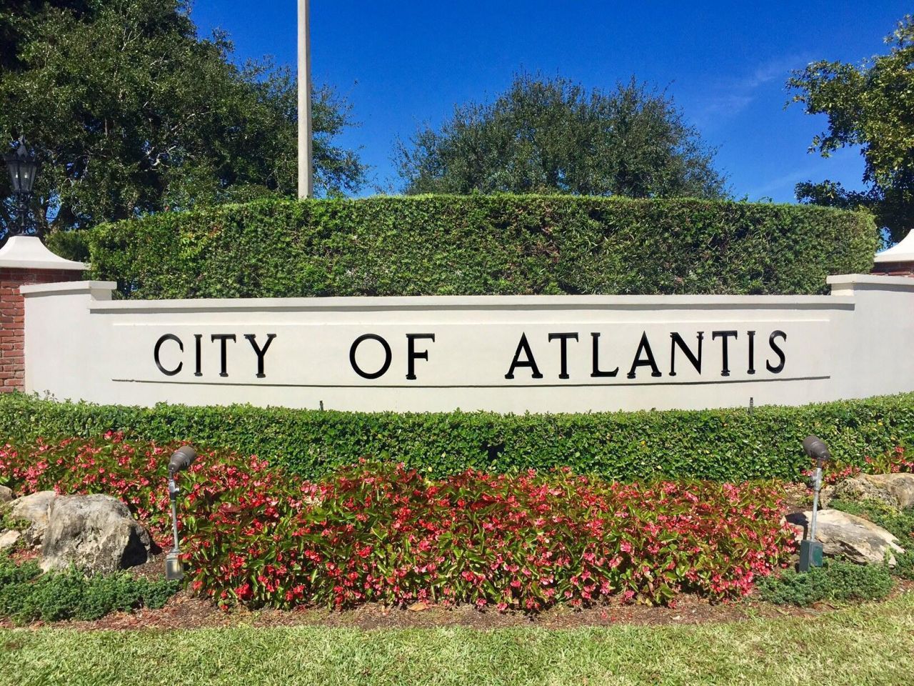 248 Palm Circle, Atlantis, FL 33462 Photo