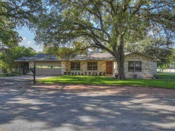 420 7th ST, Marble Falls, TX 78654