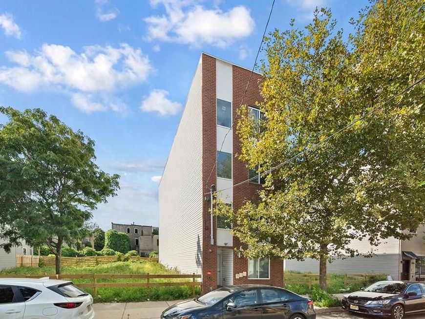 1950 N 6th Street, Unit 2, Philadelphia, PA 19122 Main Photo