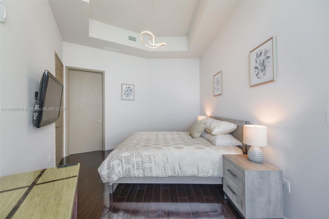 15901 Collins Ave, Unit 4203, Sunny Isles Beach, FL 33160 Photo