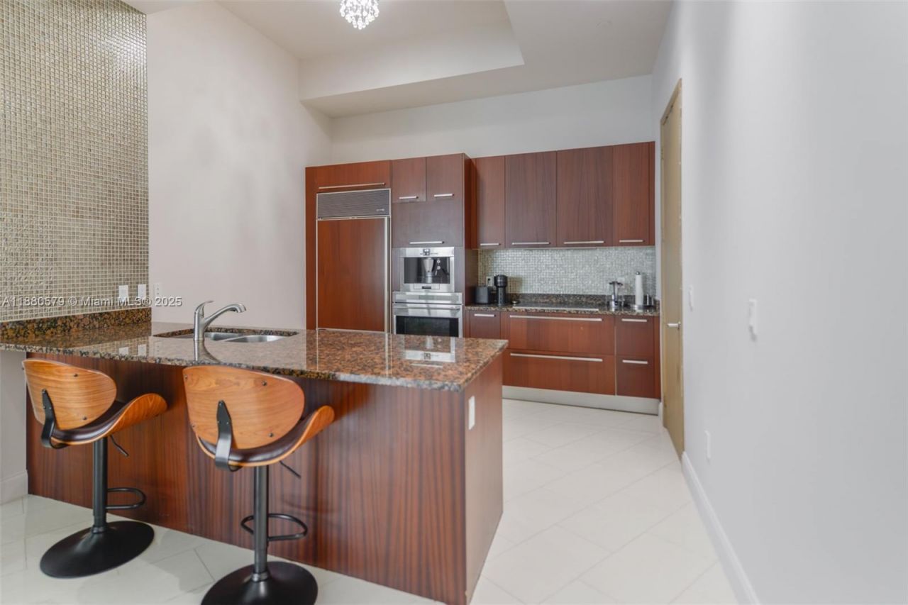 15901 Collins Ave, Unit 4203, Sunny Isles Beach, FL 33160 Photo