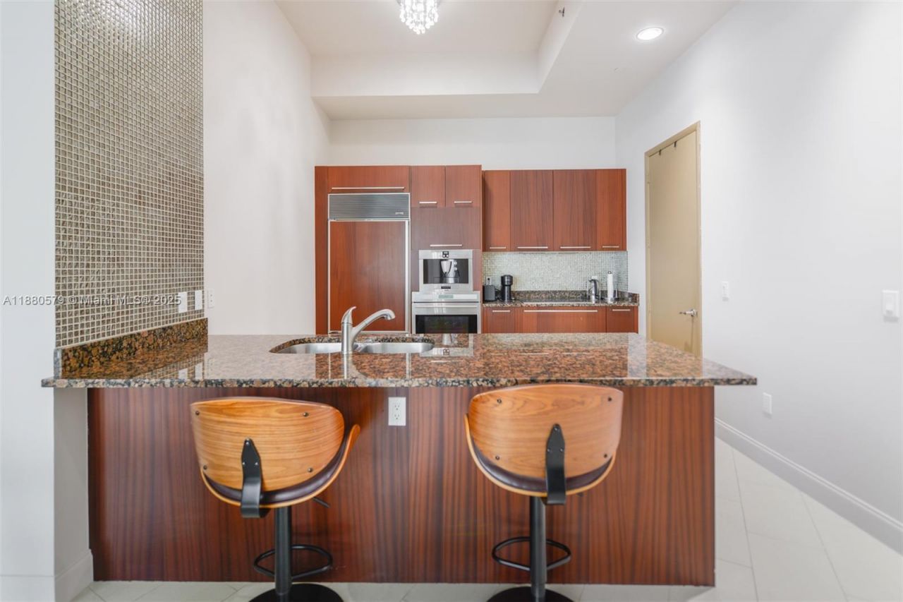 15901 Collins Ave, Unit 4203, Sunny Isles Beach, FL 33160 Photo