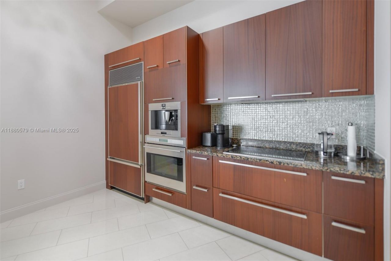 15901 Collins Ave, Unit 4203, Sunny Isles Beach, FL 33160 Photo