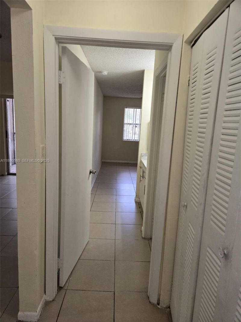 8043 SW 21st Ct, Unit 8043, Miramar, FL 33025 Photo
