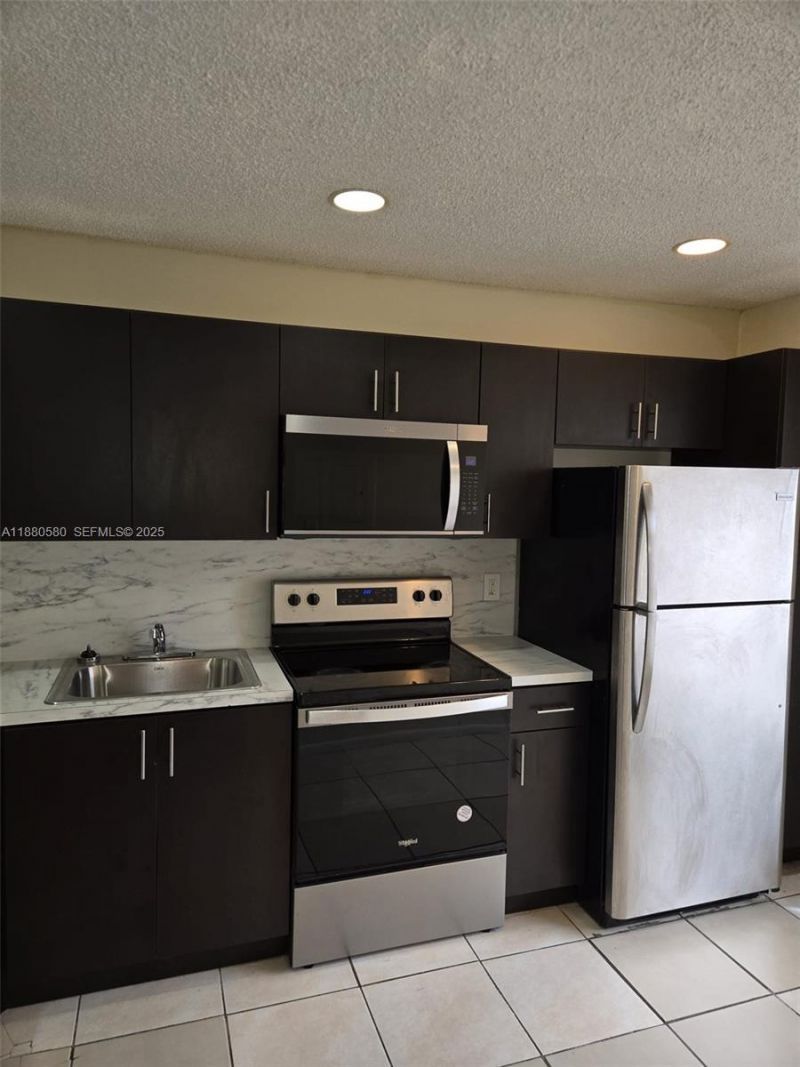8043 SW 21st Ct, Unit 8043, Miramar, FL 33025 Photo