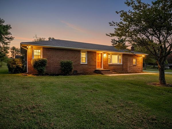 210 Rigney Dr, Manchester, TN 37355