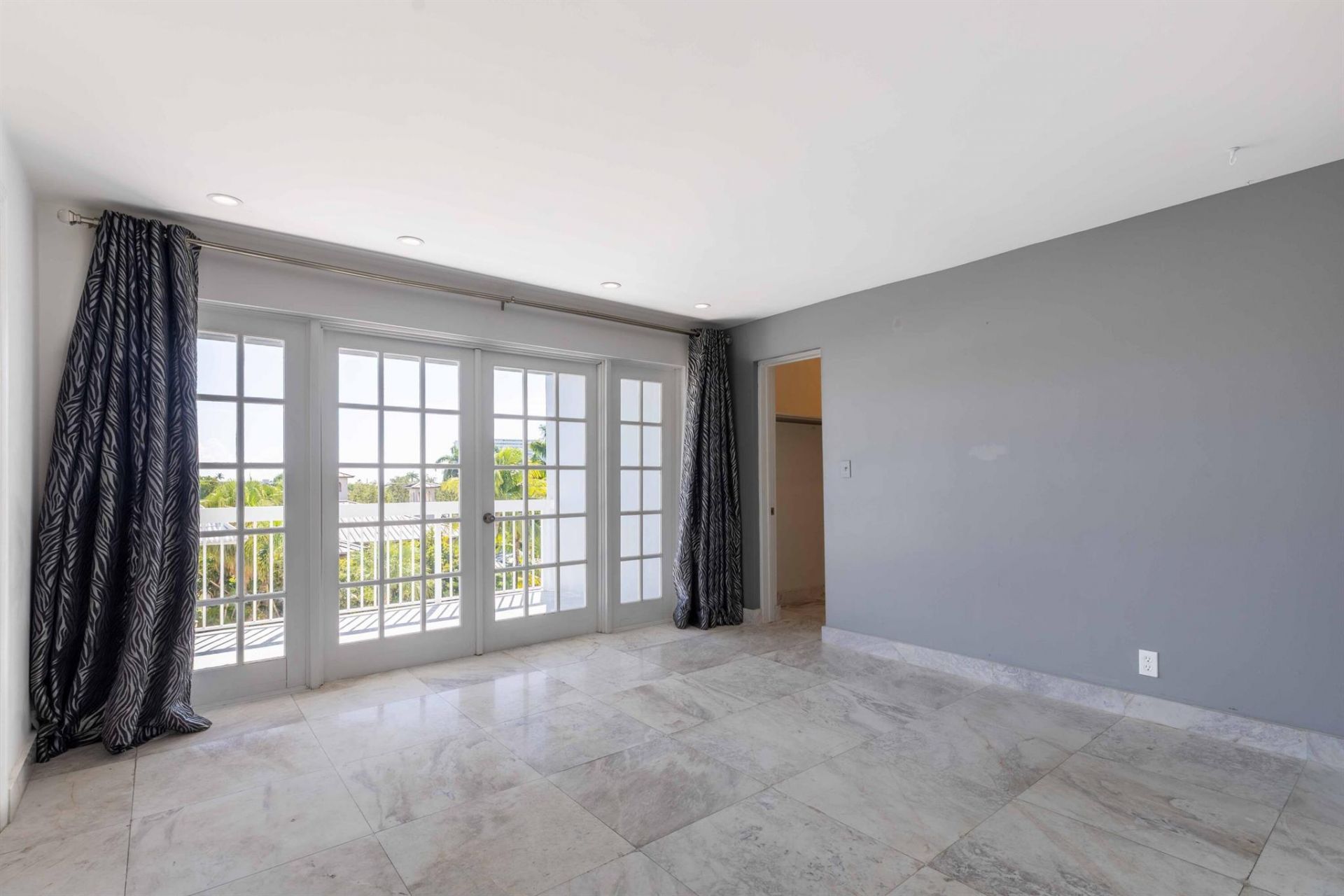 2420 SE 17th Street Street, Unit 401c, Fort Lauderdale, FL 33316 Photo