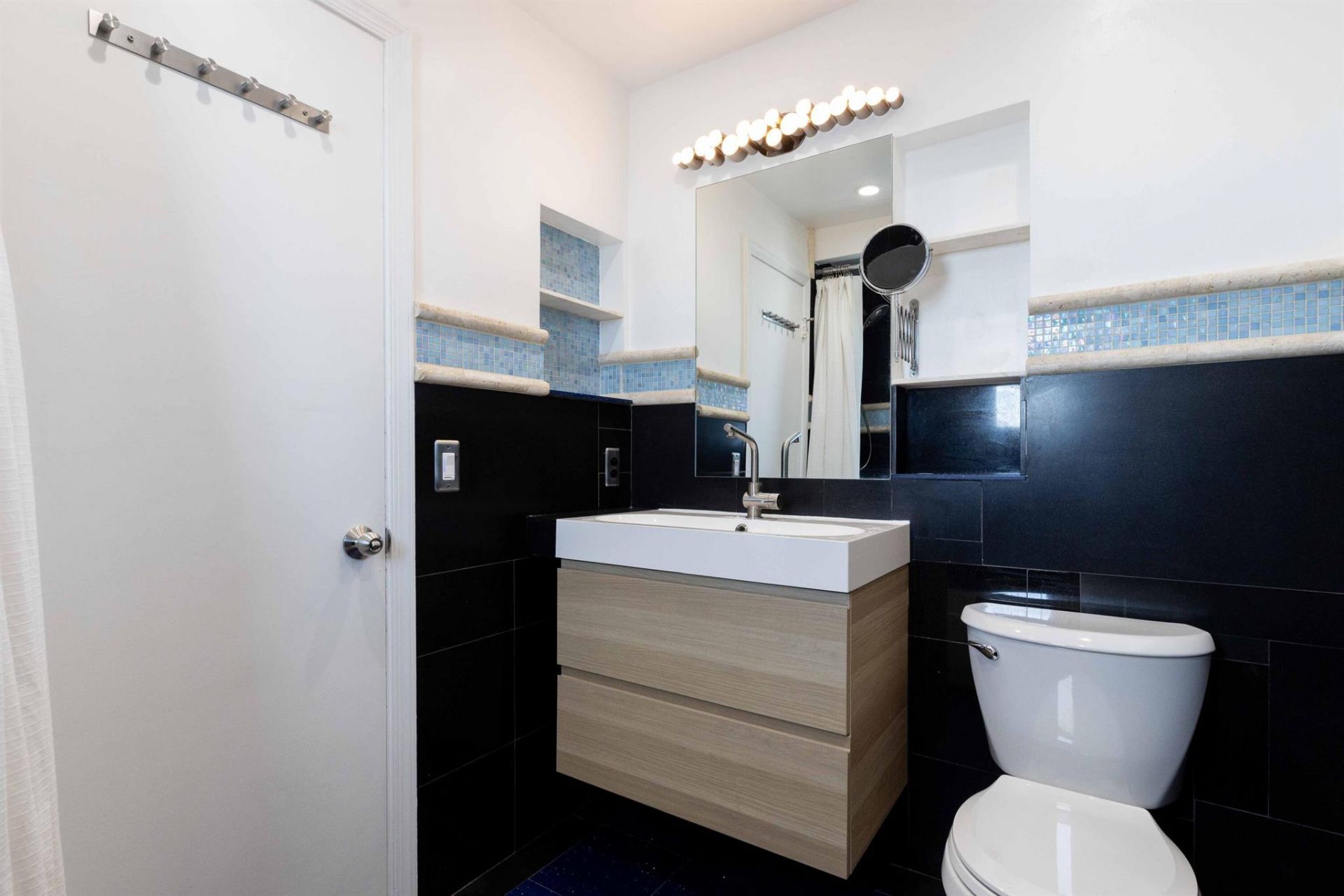 2420 SE 17th Street Street, Unit 401c, Fort Lauderdale, FL 33316 Photo