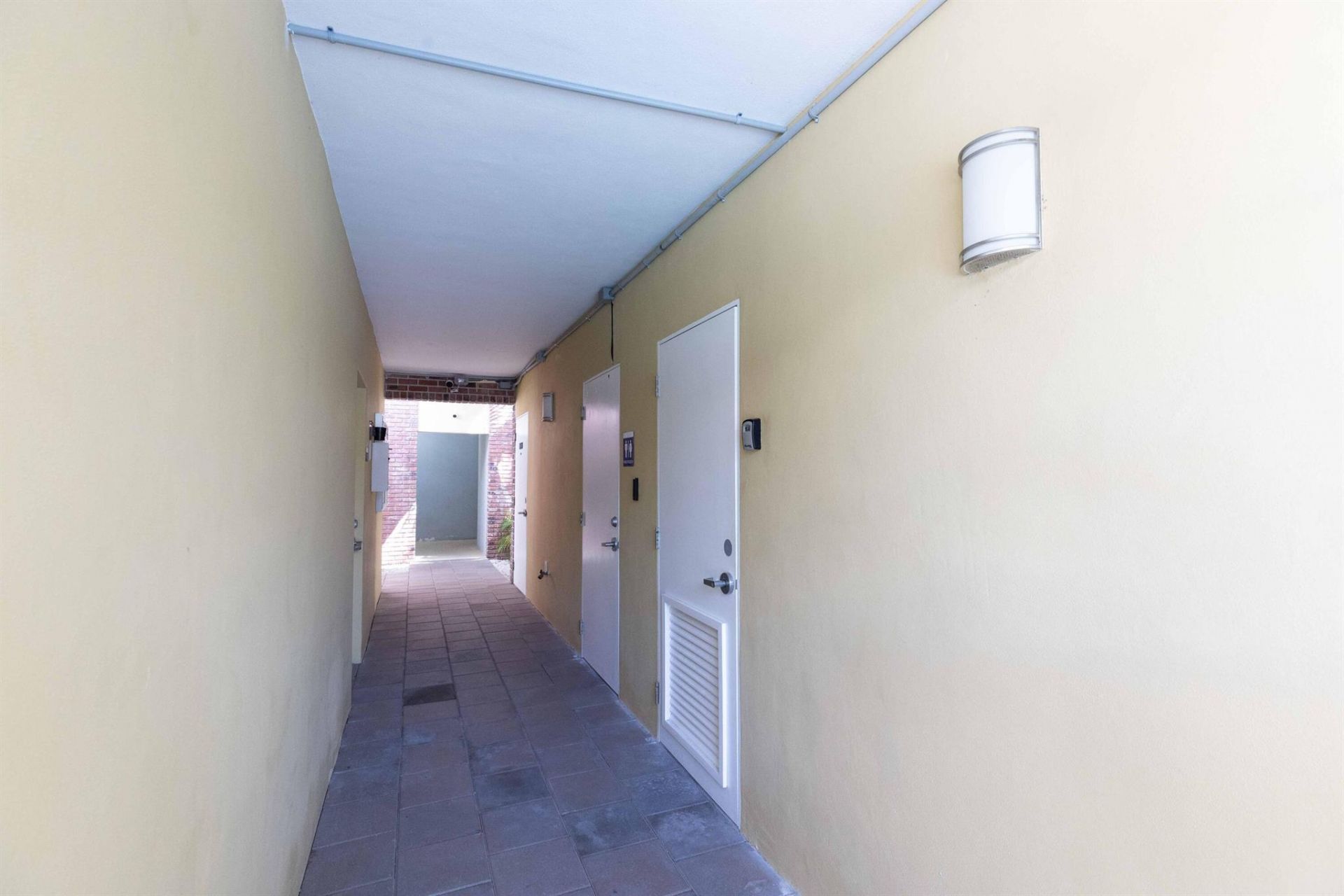 2420 SE 17th Street Street, Unit 401c, Fort Lauderdale, FL 33316 Photo