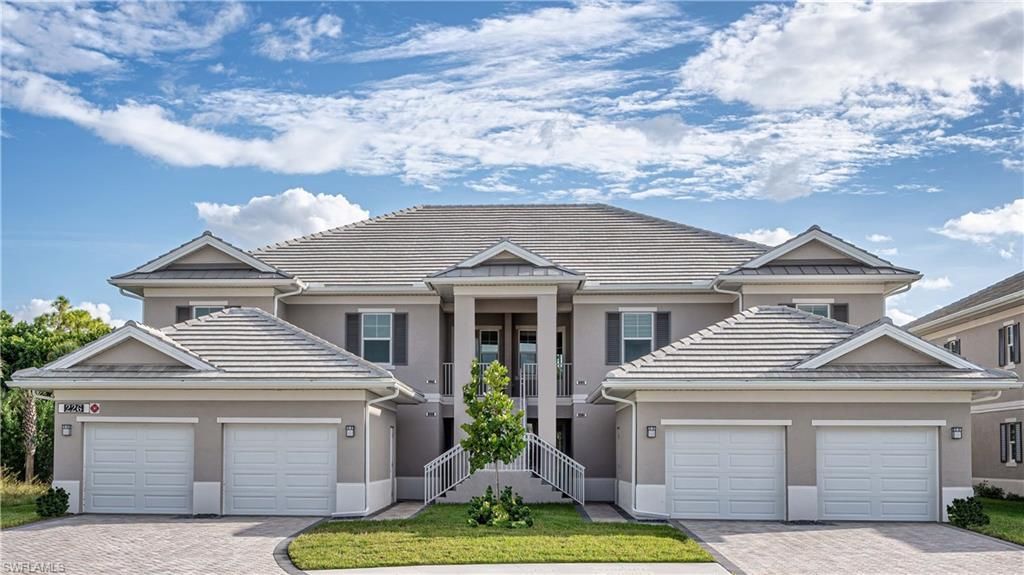 298 Indies Dr E, Unit 202, Naples, FL 34114 Photo