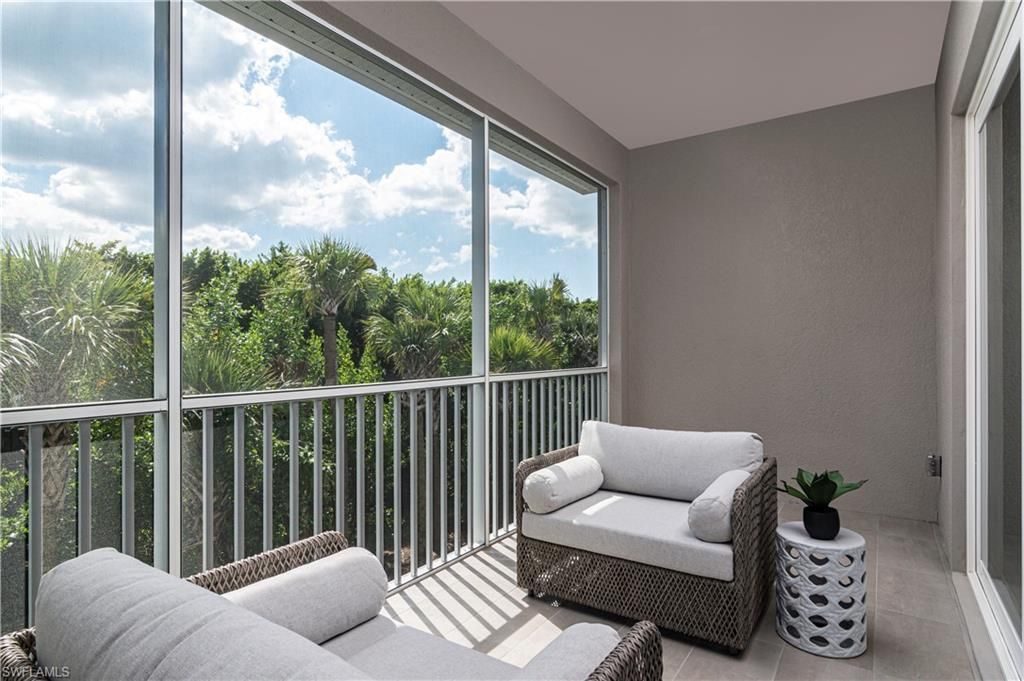 298 Indies Dr E, Unit 202, Naples, FL 34114 Photo