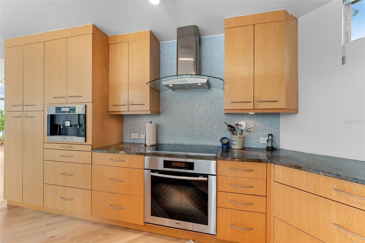 1761 Oceanview Drive, Saint Petersburg, FL 33715 Photo