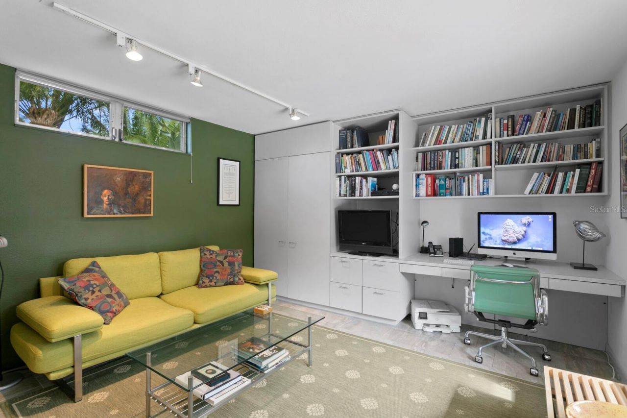 1761 Oceanview Drive, Saint Petersburg, FL 33715 Photo