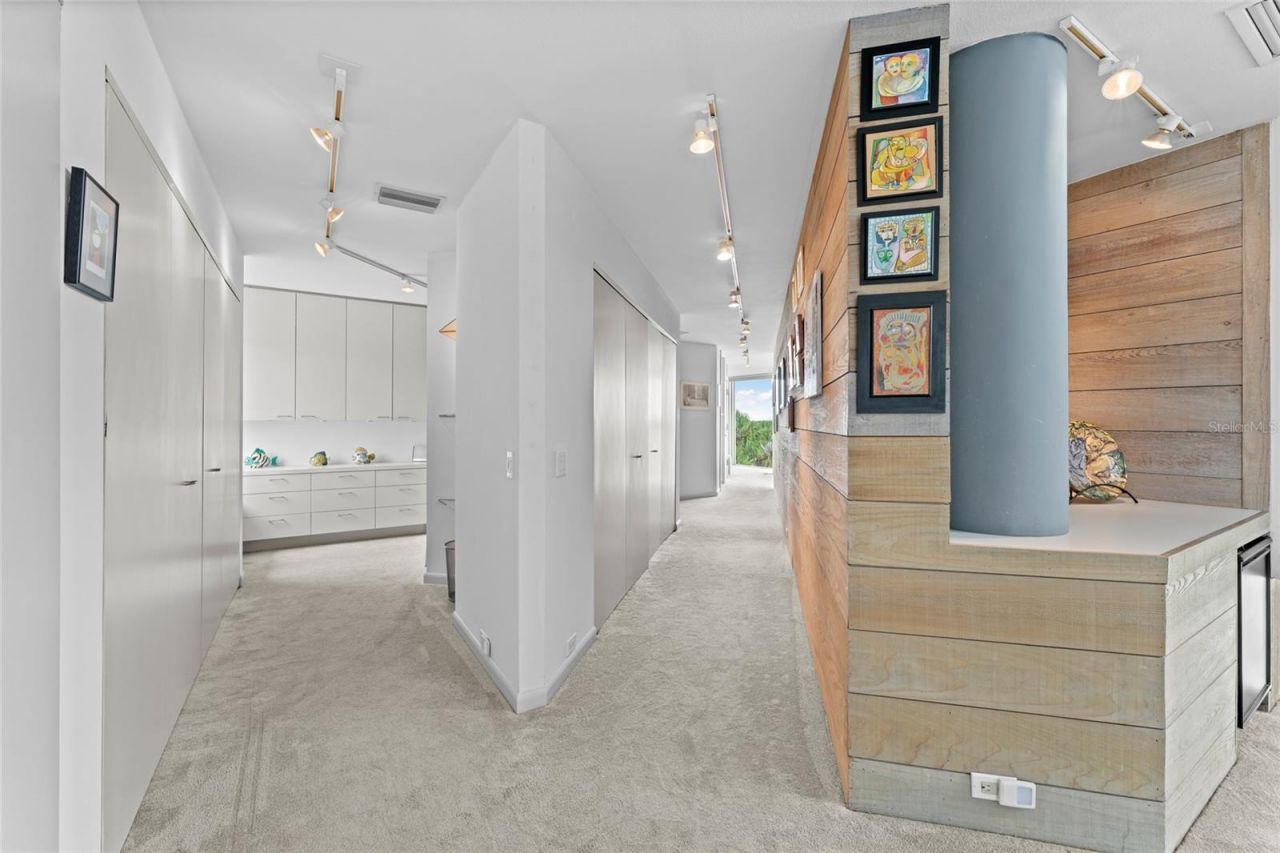 1761 Oceanview Drive, Saint Petersburg, FL 33715 Photo