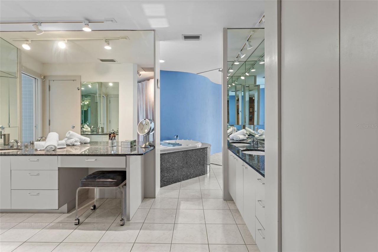 1761 Oceanview Drive, Saint Petersburg, FL 33715 Photo