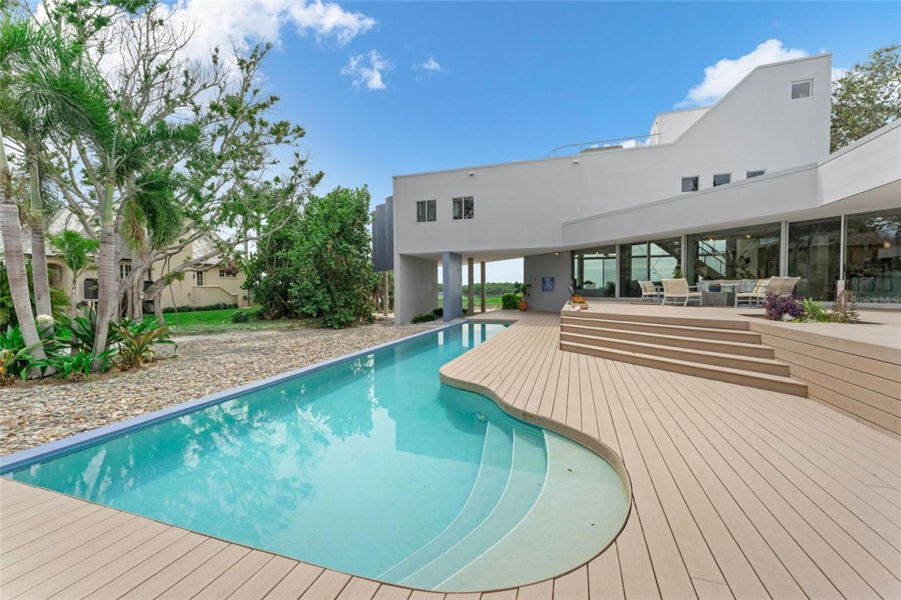 1761 Oceanview Drive, Saint Petersburg, FL 33715 Photo