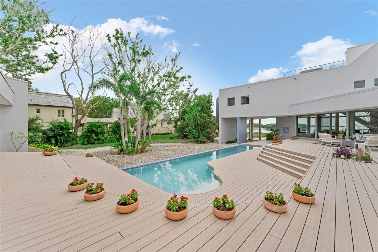 1761 Oceanview Drive, Saint Petersburg, FL 33715 Photo