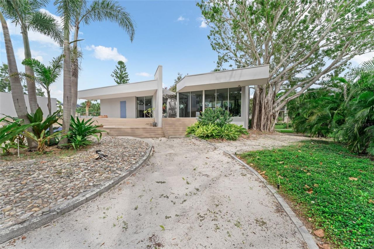 1761 Oceanview Drive, Saint Petersburg, FL 33715 Photo