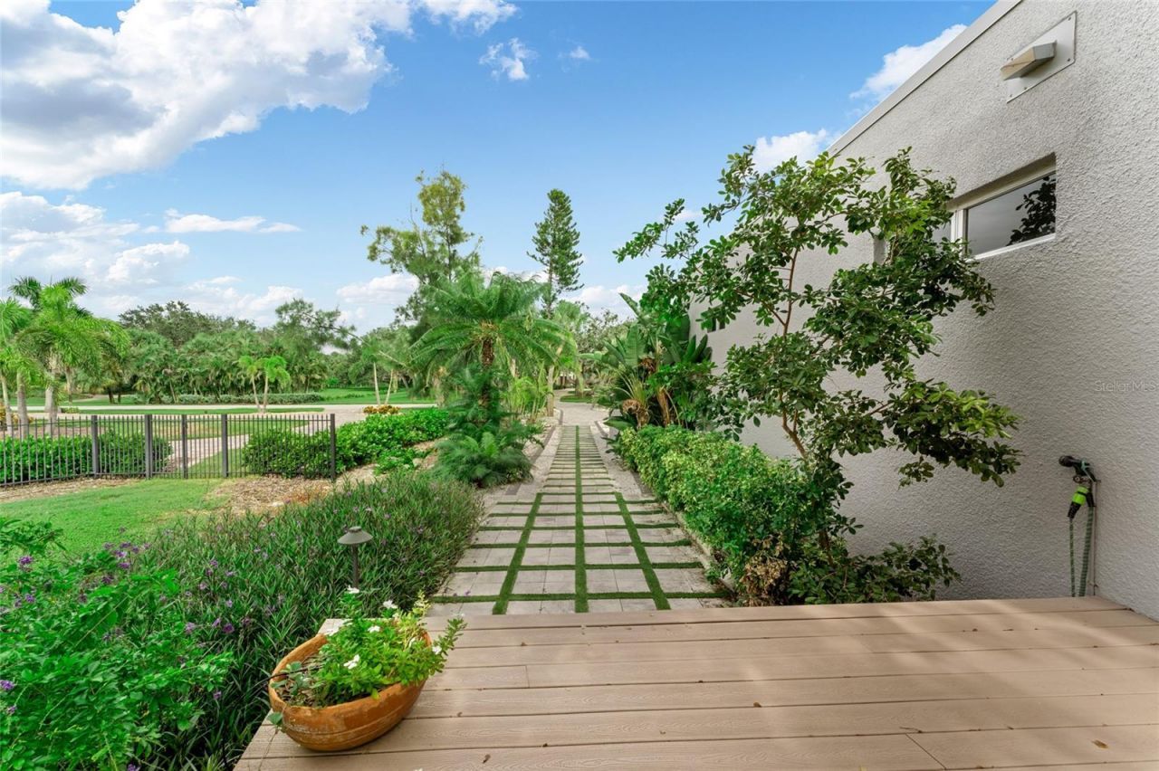 1761 Oceanview Drive, Saint Petersburg, FL 33715 Photo