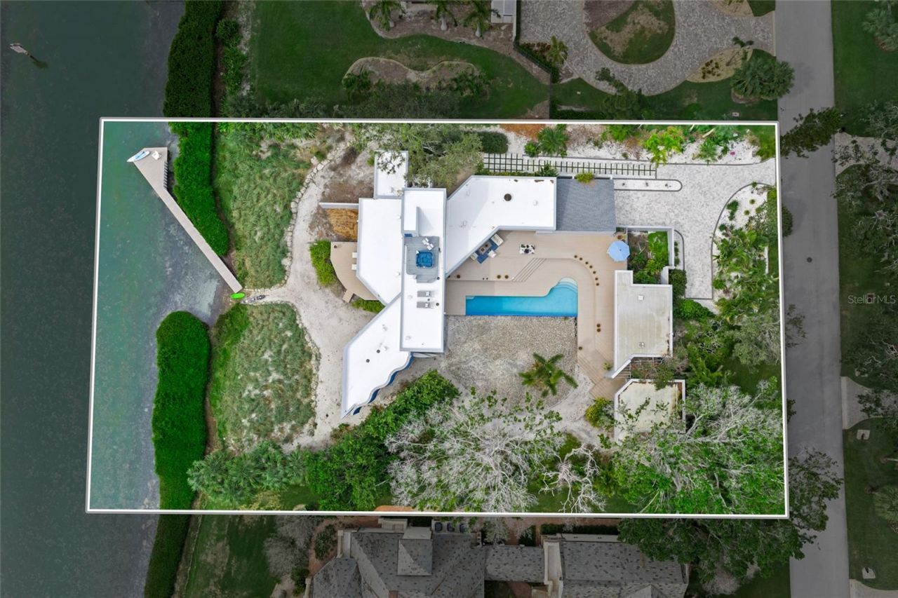 1761 Oceanview Drive, Saint Petersburg, FL 33715 Photo