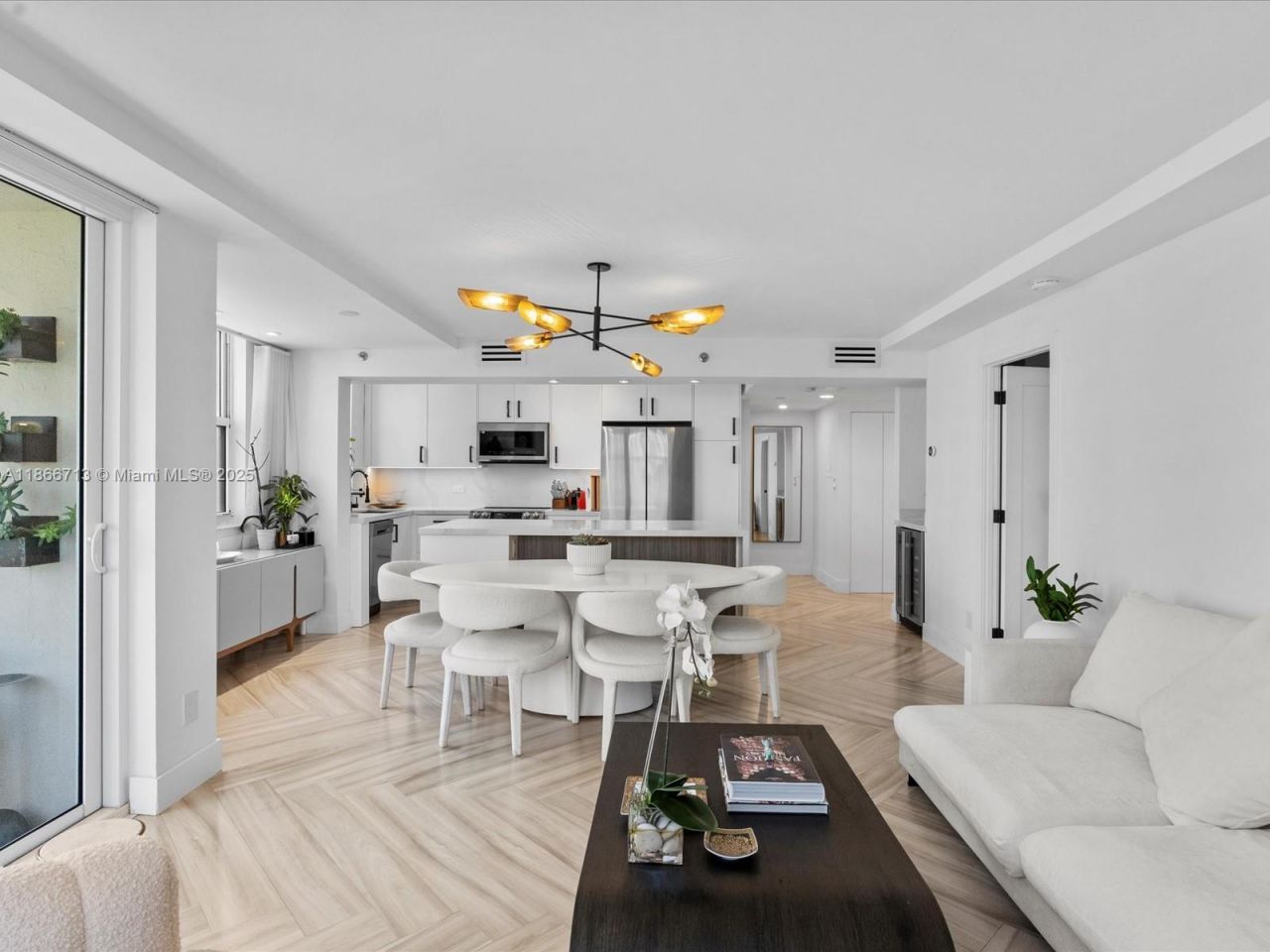 770 Claughton Island Dr, Unit 701, Miami, FL 33131 Photo