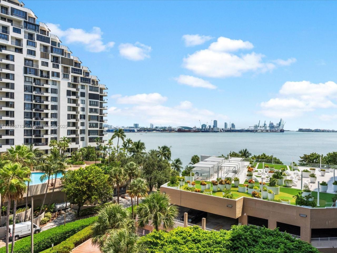 770 Claughton Island Dr, Unit 701, Miami, FL 33131 Photo