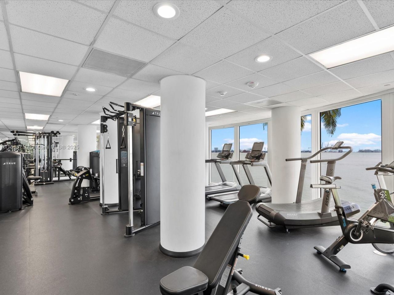 770 Claughton Island Dr, Unit 701, Miami, FL 33131 Photo