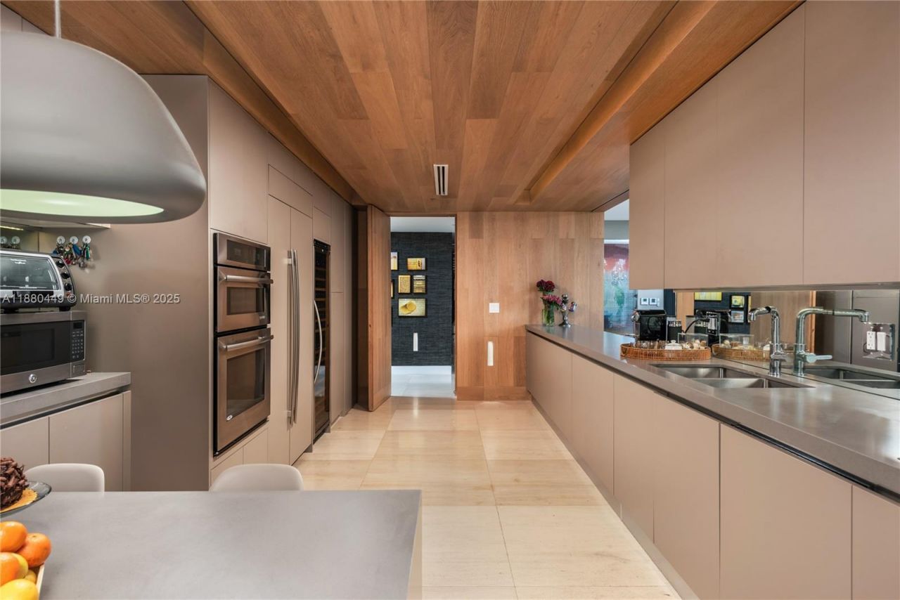 2514 Fisher Island Dr, Unit 6104, Miami Beach, FL 33109 Photo