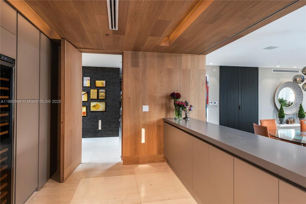 2514 Fisher Island Dr, Unit 6104, Miami Beach, FL 33109 Photo