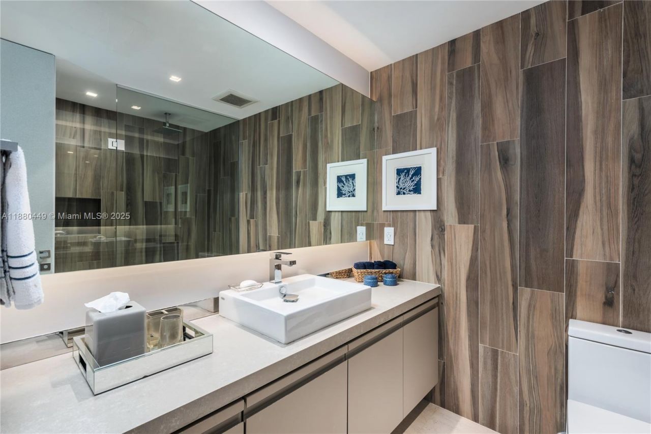 2514 Fisher Island Dr, Unit 6104, Miami Beach, FL 33109 Photo