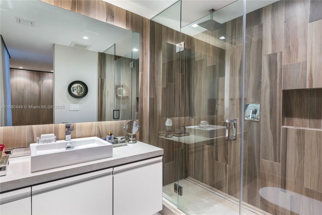 2514 Fisher Island Dr, Unit 6104, Miami Beach, FL 33109 Photo