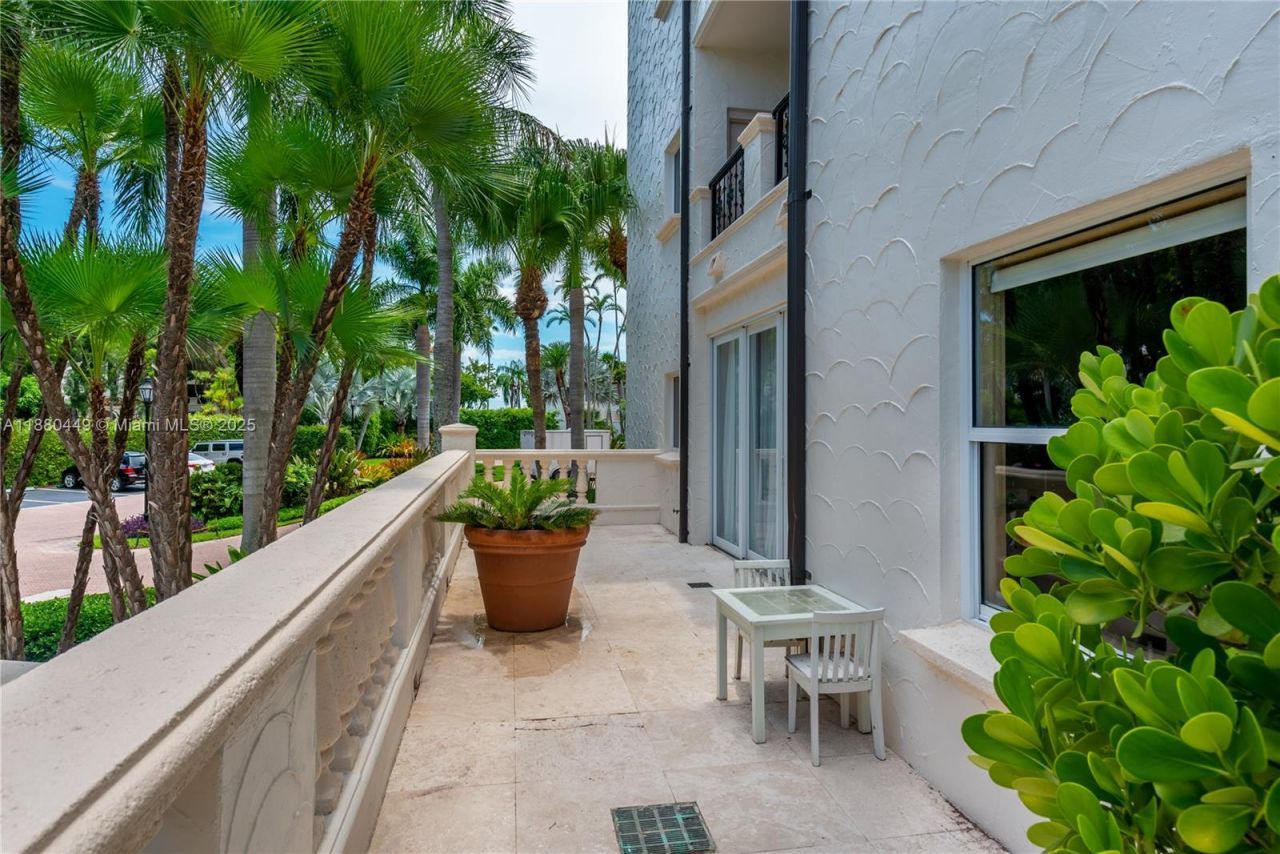 2514 Fisher Island Dr, Unit 6104, Miami Beach, FL 33109 Photo