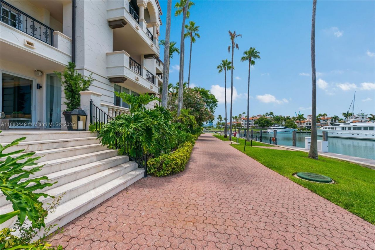 2514 Fisher Island Dr, Unit 6104, Miami Beach, FL 33109 Photo