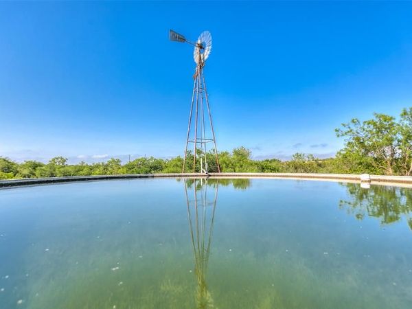 1000 Friendship RD , Robert Lee, TX 76945