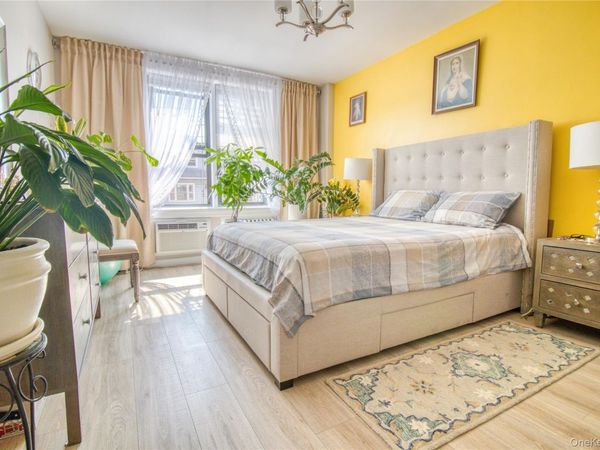 145 Lincoln Avenue, Unit 2F, Staten Island, NY 10306