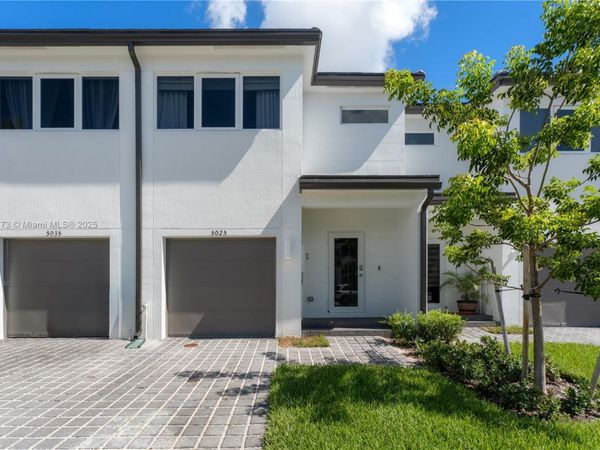 5025 SW 37th St, Pembroke Park, FL 33023