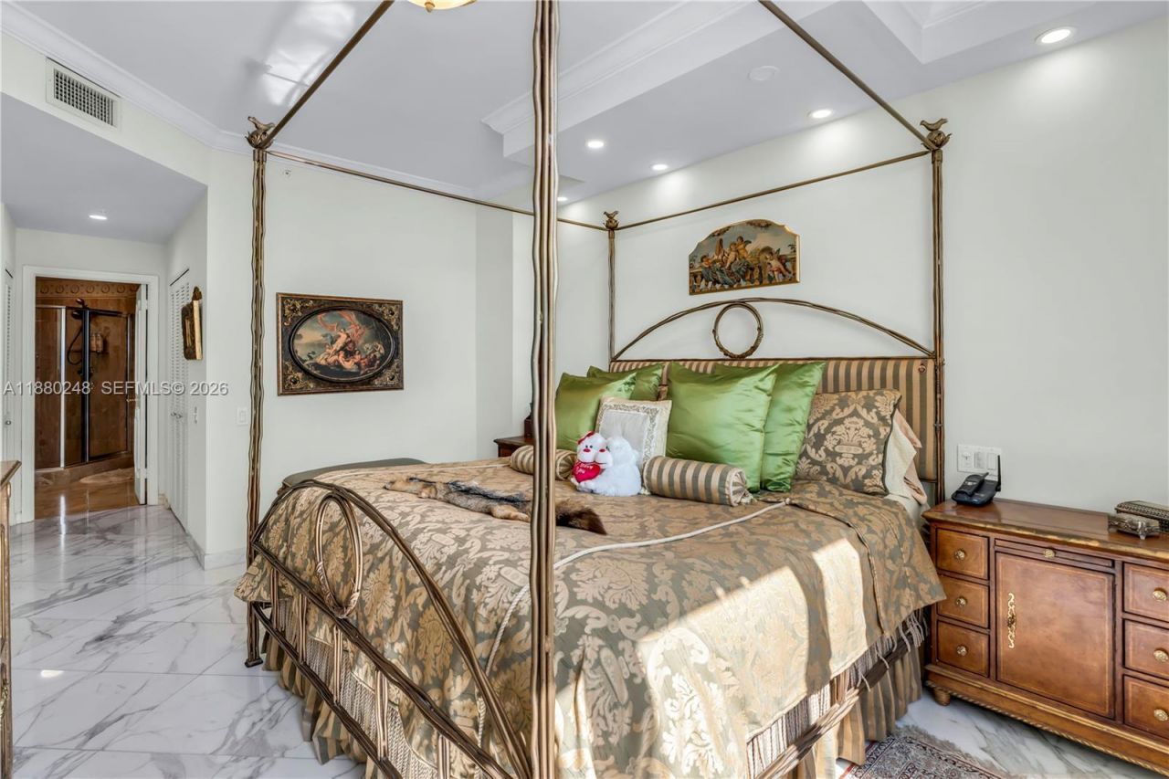 888 Brickell Key Dr, Unit 1807, Miami, FL 33131 Photo